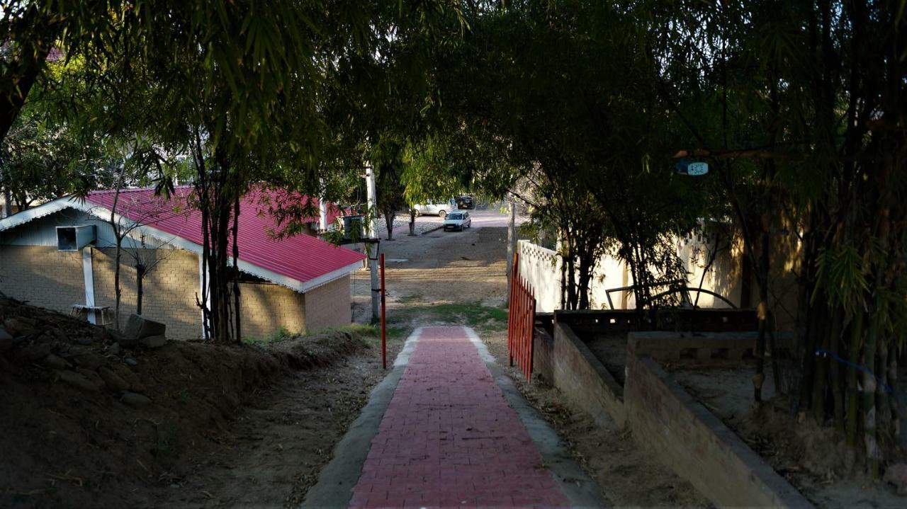 Вілла Prakriti Farms Rupnagar  Екстер'єр фото